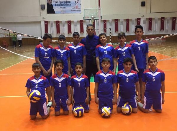 Sazlıköy Hilmi Fırat Ortaokulu Yıldız Erkekler Takımı Voleybol Maçı
